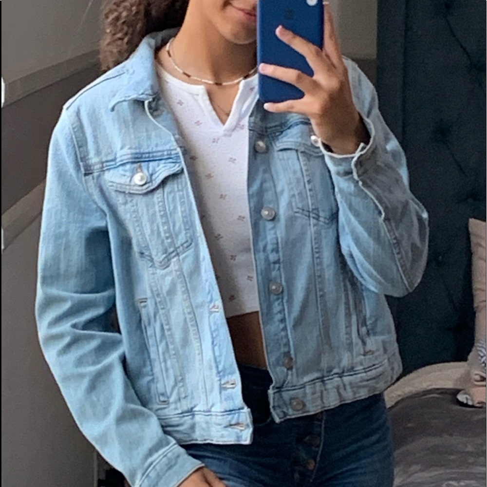 Light wash Jean jacket